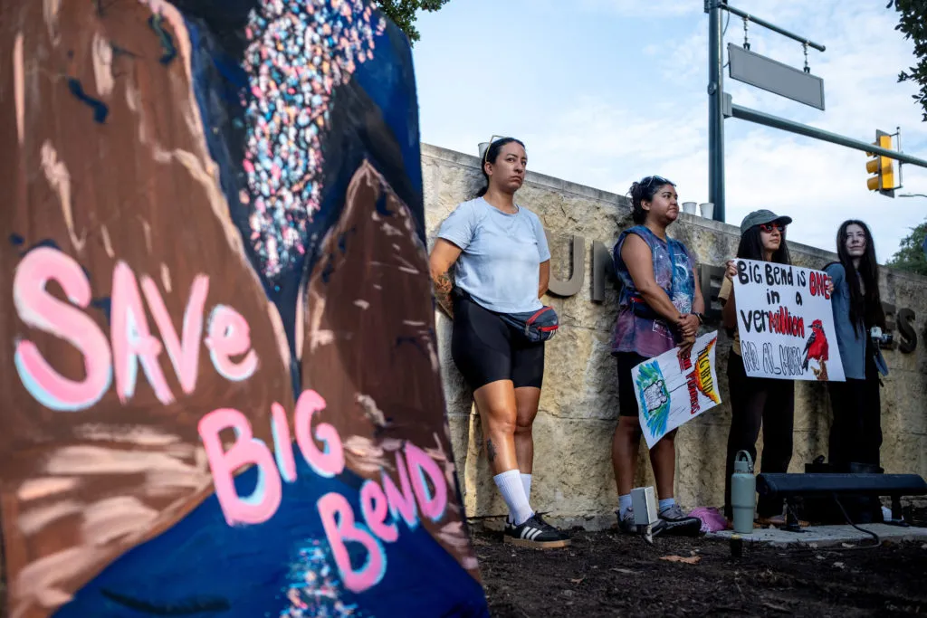 Judge blocks Big Bend border wall across 500-mile Texas sector